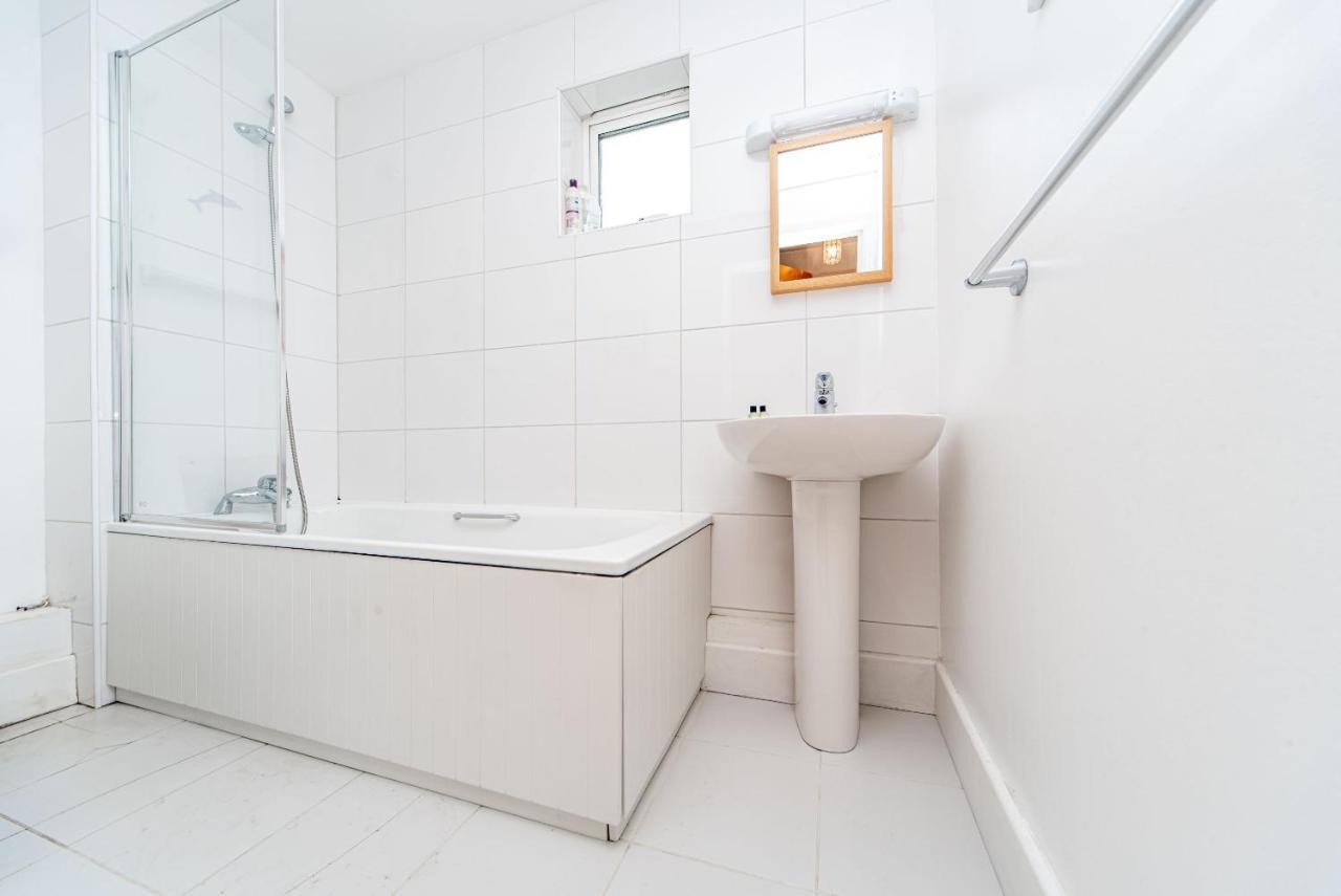 لندن Pass The Keys Delightful Apartment Close To River In Se16 المظهر الخارجي الصورة